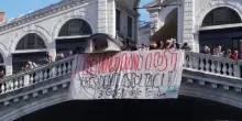 &ldquo;Caro Veneto quanto ci costi, presidente ascoltaci&rdquo;: l&rsquo;autonomismo delle richieste studentesche