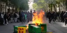 Francia, rivolta degli studenti contro la governativa Parcoursup. Scuole chiuse, feriti 40 presidi