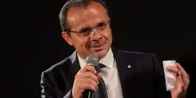 Cateno De Luca, l&rsquo;alleanza con il partito dei sindaci va a destra: il battesimo lo celebra La Russa (e forse Meloni). Calenda contro l&rsquo;asse Renzi-Conte: &ldquo;Altro che kraken, il calamaro&rdquo;