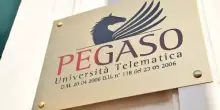 Unipegaso, ipotesi di corruzione tra privati. Le indagini su immatricolazioni ed esami a distanza