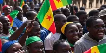 In Senegal è la fine di un’era: dopo oltre 60 anni la Francia chiude la sua presenza militare nel Paese africano