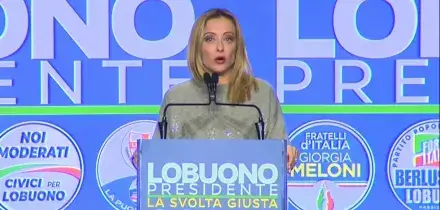 Privacy, le opposizioni invocano le dimissioni del Garante. Meloni se ne lava le mani: “Li avete nominati voi”