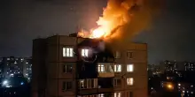 Drone russo viola i cieli della Romania e si schianta su un edificio residenziale. Da Rutte a Crosetto, la dura condanna: &ldquo;Mosca sconsiderata&rdquo;