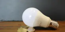 Crisi energetica, elettricit&agrave; meno cara del gas: il piano europeo per le bollette