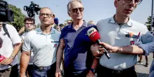 Musk irrompe sul caso Roggero, si riapre lo scontro sulla legittima difesa. Il miliardario attacca i giudici e la Lega propone l&rsquo;impunit&agrave; indipendentemente dalla proporzionalit&agrave; della reazione