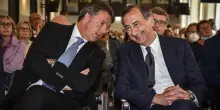 Sala prenota un seggio in Parlamento e lancia la &ldquo;quarta gamba&rdquo; con Renzi, Ruffini e Onorato. E poi se la prende col competitor Cottarelli