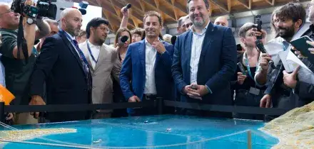 Salvini-Fontana, al Meeting di Rimini scatta la tregua armata (fino a Pontida). Il nemico da combattere &egrave; Vannacci, per ora