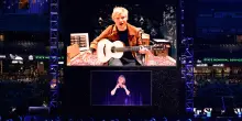 Grida &ldquo;Palestina libera&rdquo;, il rapper Macklemore viene cacciato dal tour Usa di Sheeran. Che si nasconde dietro il &ldquo;non tocca a me&rdquo;. Ma resta da solo