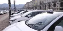 Si allenta la protesta dei camionisti ma parte quella dei taxisti