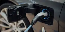 Boom di auto elettriche in Europa, ma l&rsquo;Italia resta indietro