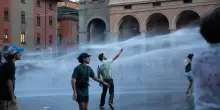 Disordini per Fakir: gli indagati sono 12. Sulla sanit&agrave; emiliana la sinistra fa autogol