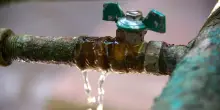 Ma quali clima impazzito e siccit&agrave;&hellip; Buttiamo il 42% dell&rsquo;acqua potabile