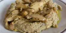 La polenta taragna cucinata &laquo;da un cavaliere errante che s&rsquo;azzuffa con il paiolo&raquo;