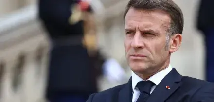 Macron annuncia esercitazioni dei volenterosi nei Paesi vicini
