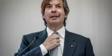 Intesa alza le stime sui dividendi futuri. Messina: &laquo;61 miliardi ai soci, anche di Mps&raquo;