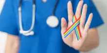 Un monito non basta: il vademecum gender per i pediatri &egrave; proprio da ritirare