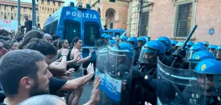 Fakir, la polizia denuncia il sindaco: &laquo;Lepore scellerato irresponsabile&raquo;