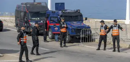 Ceuta, il Marocco blocca centinaia di migranti diretti alla frontiera