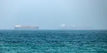 L&rsquo;Iran fa pace con l&rsquo;Oman per Hormuz. E Trump leva le sanzioni ai pasdaran