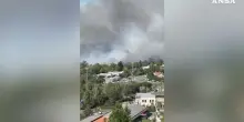 Maxi incendio a Roma, la cenere invade anche il centro