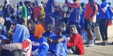 Sinistra zitta sugli sbarchi delle Ong ma urla per pochi stranieri riaccolti