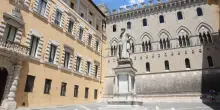 Mps spacca il Pd: a Siena &egrave; contro l&rsquo;asse Intesa-Unipol, a Bologna tifa Cimbri