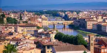 Rialzo dei tassi e veti agli affitti brevi. L&rsquo;Europa blocca il mercato della casa