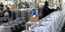 I cinesi svuotano il frigo di Electrolux e spostano in Asia la produzione