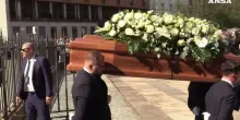 Funerali di Sandro Mazzola, il feretro in Sant&rsquo;Ambrogio