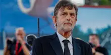 Nanni oscura la politica. Ora fa il sentimentale e va a caccia dell&rsquo;amore