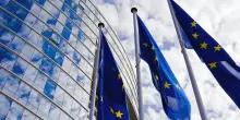 L&rsquo;Europa impone folli regole green. Risultato: le violano tutti i 27 Paesi