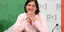Partito democratico solo di nome. La Schlein non molla la segreteria