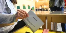 In Svezia la sinistra contiene i sovranisti perch&eacute; sui confini va dietro alla Meloni