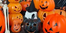 Halloween, sequestrati 27.000 prodotti tra maschere e trucchi per bambini