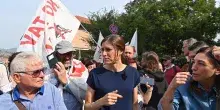 Nell&rsquo;opposizione c&rsquo;&egrave; posto per i violenti. Pd, Avs e 5 stelle sfilano con i no Tav