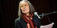 L&rsquo;Europa punta sui bimbi trans e il Nobel va alla scrittrice queer