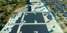 Il delirio green affossa l&rsquo;industria. Meno CO2 ma pi&ugrave; posti a rischio