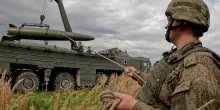 A furia di finti allarmi sulla Russia sale la tensione