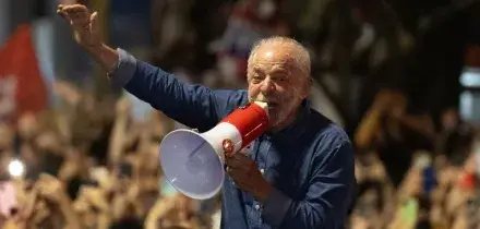 Lula (forse) la spunta sul voto pastrocchio. Crollano Borsa e real