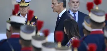 S&aacute;nchez, fischi e insulti alla parata nazionale