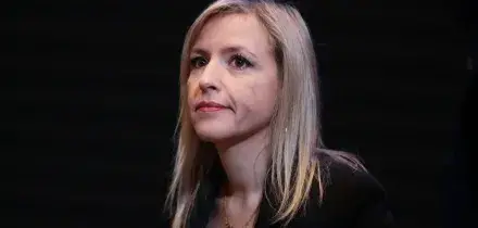 Sardone: &laquo;Non parlate di disagio. Chi si ribella ha la casa, sanit&agrave; gratis e sussidi&raquo;