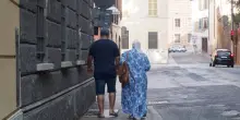 L&rsquo;anzianit&agrave; di residenza non conta: il trucco per dare casa ai migranti