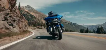 Con Harley-Davidson Street Glide si sale in sella al sogno americano