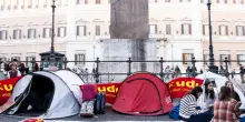 Gli studenti che protestano sono a libro paga della Cgil