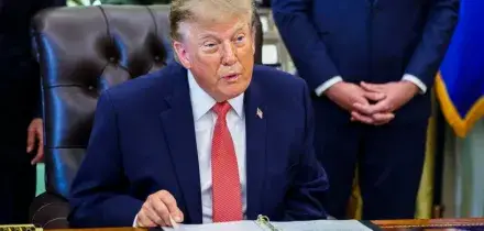 Trump smonta la teoria radioattiva