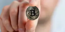 Tassazione criptovalute, come funziona tra aliquote, calcoli e casi pratici