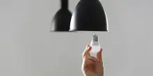 Addio alle lampadine a LED. Questo nuovo tipo di illuminazione &egrave; pi&ugrave; efficiente ed economico