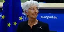 BCE, FT: &ldquo;Lagarde lascer&agrave; la Presidenza prima della scadenza del mandato&rdquo;. C'entra Macron