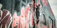 Cos&igrave; Facebook ha reso multimilionario un artista di graffiti