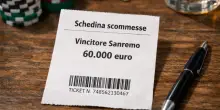 Un cantante famoso ha vinto &euro;60.000 indovinando il vincitore di Sanremo
